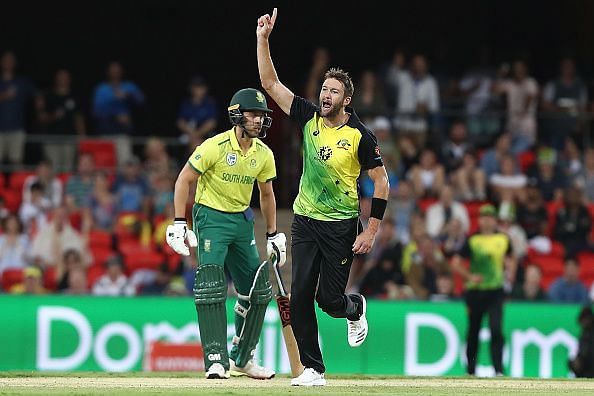 Top 3 bowlers with the most T20I wickets in a calendar year