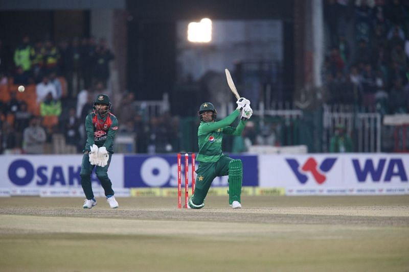 Shoaib Malik batted brilliantly on a slow pitch and remained unbeaten on 58*, taking his team to victory