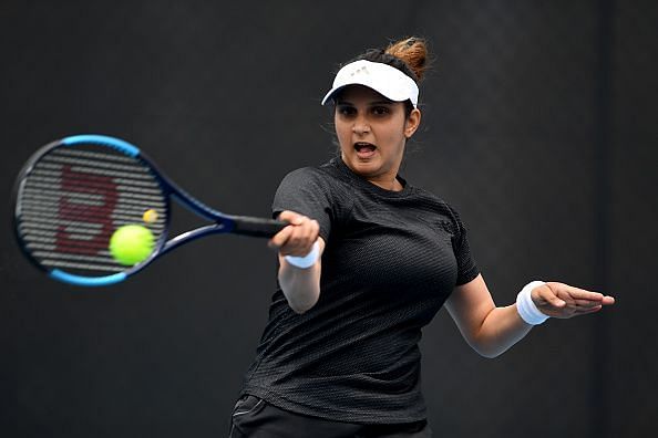 Mirza in action during 2020 Hobart International - Day 4