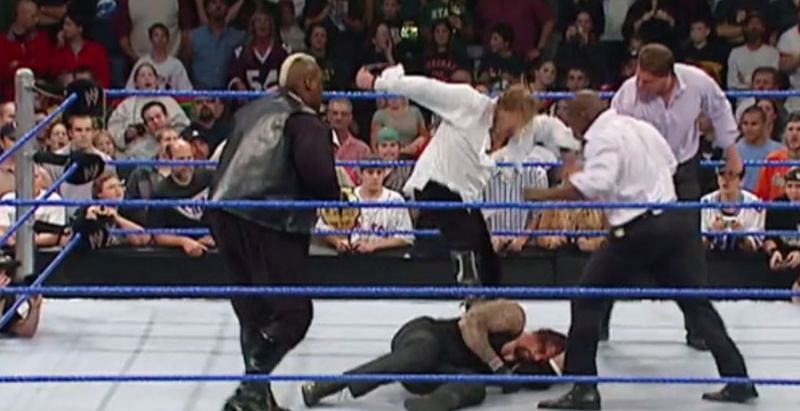 Viscera and Gangrel returned to a lukewarm response when they attacked The Undertaker