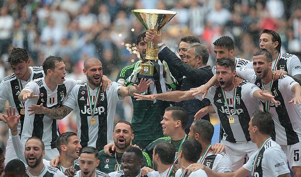 Juventus won the first of their eight consecutive Scudetti in an unbeaten campaign
