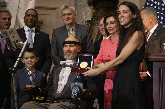 Ex-NFL player Steve Gleason honored by Congress for ALS work