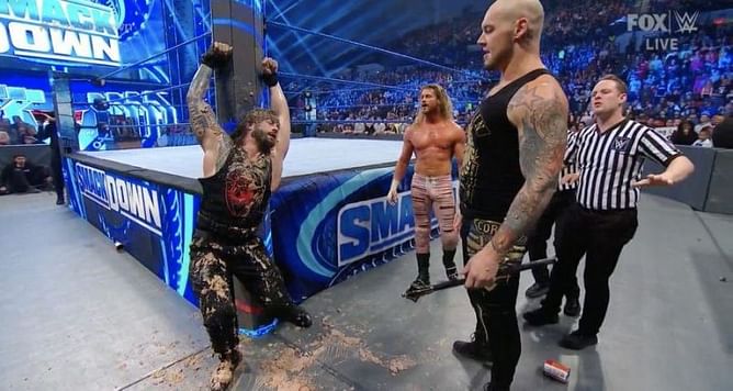 WWE Live Event रिजल्ट्स: रोमन रेंस और किंग कॉर्बिन का हुआ मैच, हारने वाले को खाना था "डॉग फूड"