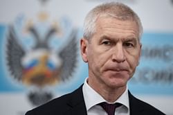Russian government suspends troubled athletics federation