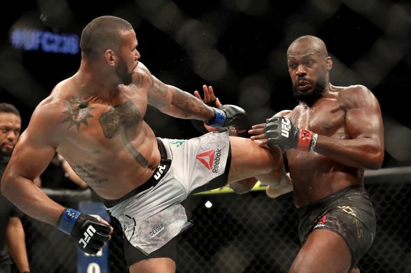 Jon Jones didn&#039;t look like his dominant self in his win over &lt;a href=&#039;https://www.sportskeeda.com/player/thiago-santos-fighter&#039; target=&#039;_blank&#039; rel=&#039;noopener noreferrer&#039;&gt;Thiago Santos&lt;/a&gt;