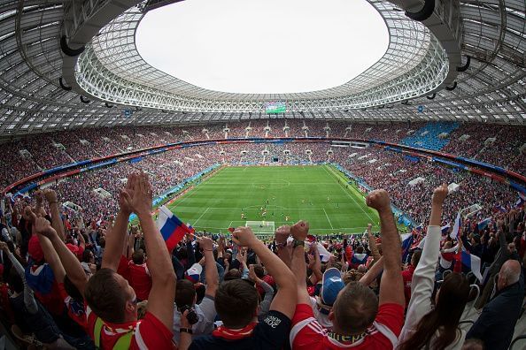 Football heritage and globalization - Understanding the role of the fans in stadiums using data analytics