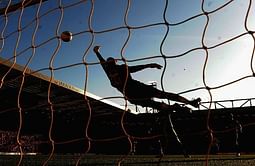 Top 5 goalkeepers currently in the Premier League