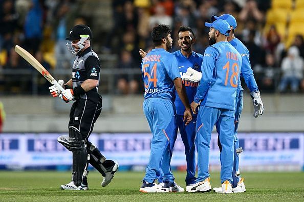 न्यूजीलैंड ने 20वें ओवर में 4 विकेट गंवाए