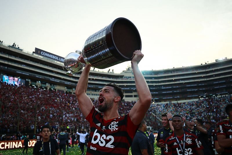 Pablo Mari has returned to Brazil to begin pre-season training with Flamengo.