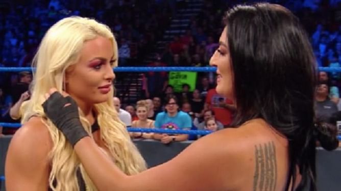 WWE SmackDown: 5 big backstage rumors that could have a major impact - Superstar upset with controversial LGBT angle, Former World Champion to leave (3rd January 2020)