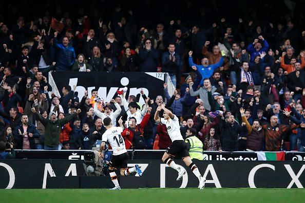 Valencia CF 2-0 FC Barcelona: Hits and Flops | La Liga 2019-20