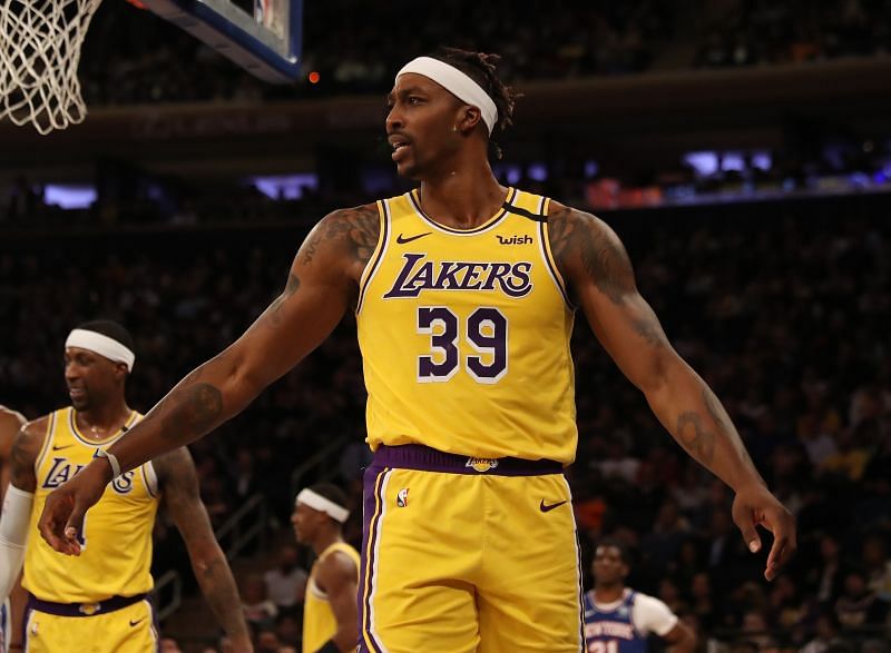 Los Angeles Lakers v New York Knicks