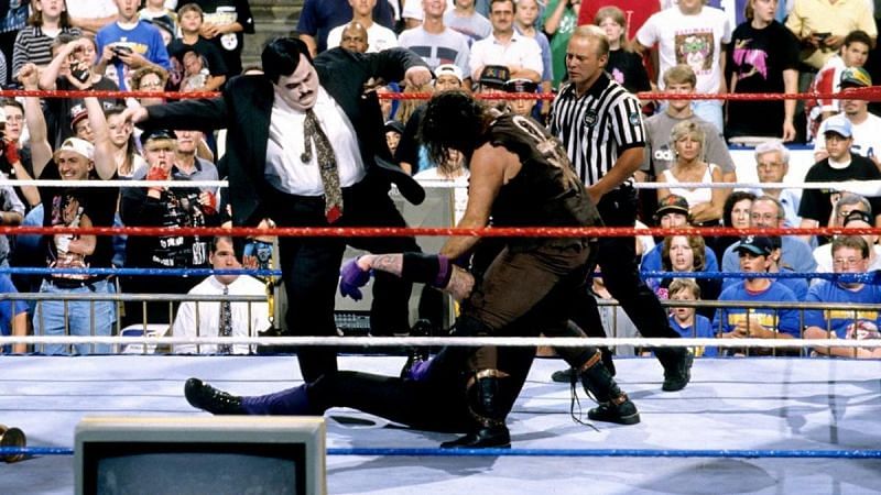 Paul Bearer heartbreakingly turns on The Undertaker at the 1996 edition of Summerslam