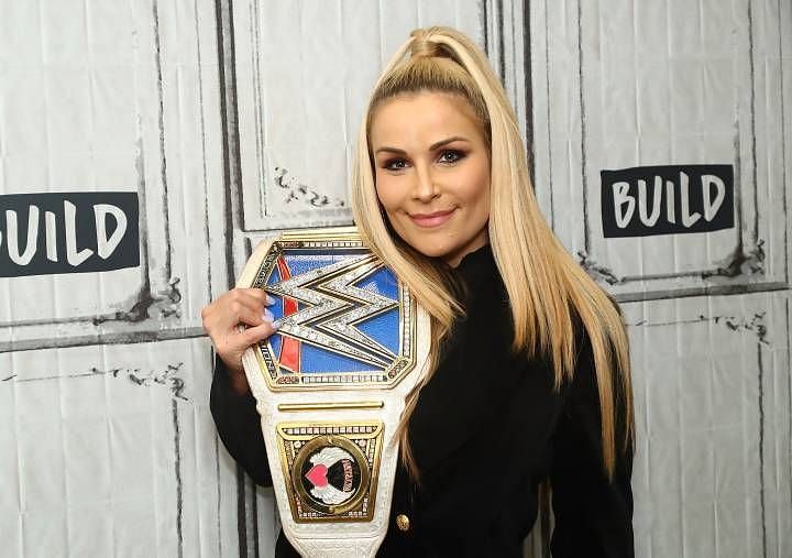 Natalya holding the SmackDown Live Women&#039;s title