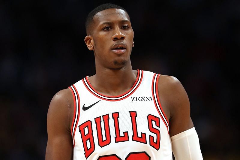 Kris Dunn left Chicago&#039;s loss to Brooklyn with a knee injury