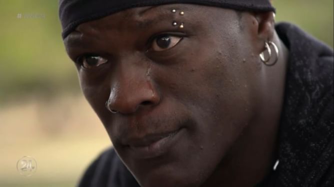 R-Truth bursts into tears while reuniting with mentor who introduced him to wrestling [Video]