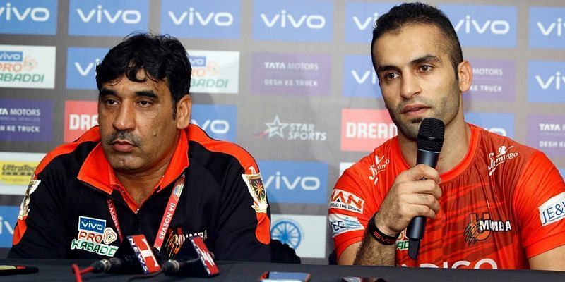 Sanjeev Baliyan (left) coached U Mumba in the seventh season of Pro Kabaddi.