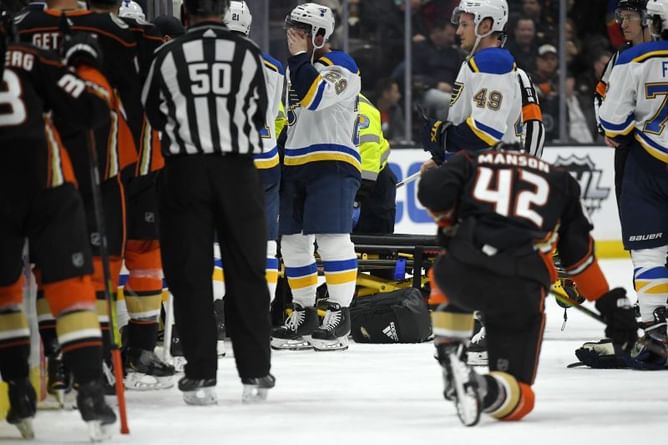 Bouwmeester collapses on bench, Ducks-Blues postponed