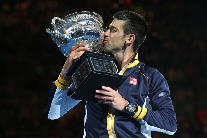 Djokovic lifts the 2013 Australian Open title