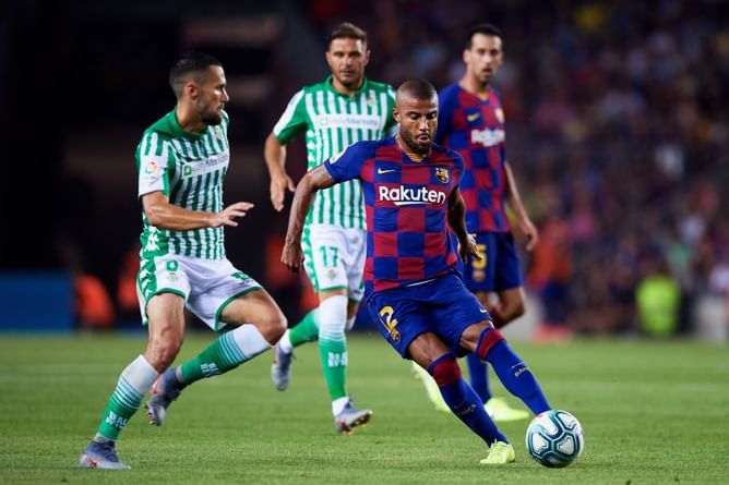 Barcelona Transfer News: Blaugrana ready to part ways with midfielder for cut-price fee