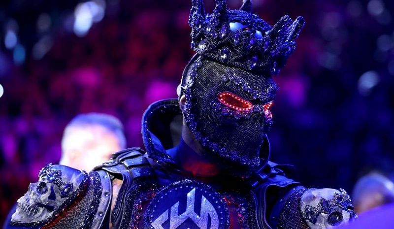 Top heel Superstar takes a dig at Deontay Wilder; Says loss at WWE Super ShowDown was due to entrance gear