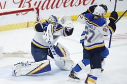 Roslovic's 3-point game leads Jets past Blues 5-2