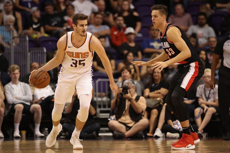 Golden State Warriors have signed former No. 4 pick, Dragan Bender, to a 10-day contract.