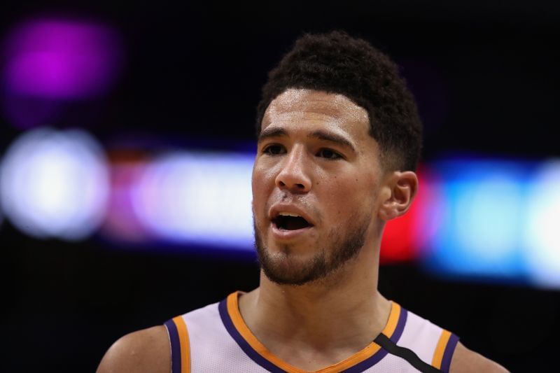 Devin Booker replaced the injured Damian Lillard