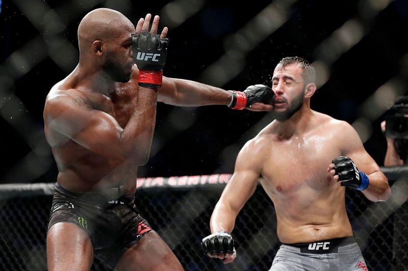 Jon Jones retained his Light-Heavyweight title in a close call against Dominick Reyes