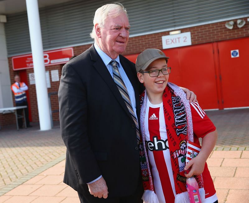 Lawrie McMenemy with a young Southampton fan