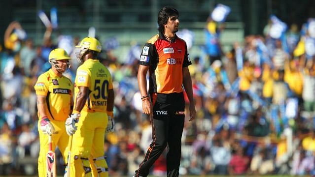 IPL Records - 5 गेंदबाज जिन्होंने एक मैच में लुटाए हैं सबसे ज्यादा रन