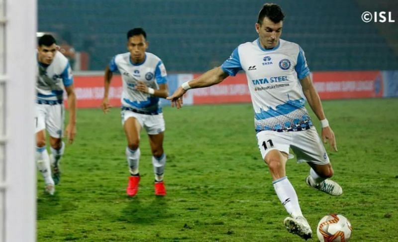 Noe Acosta will lead the Jamshedpur attack along with Sergio Castel
