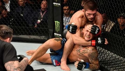 Khabib submitting Poirier