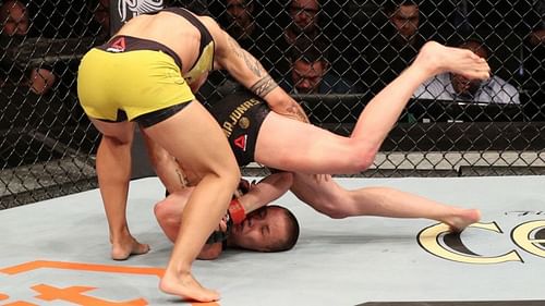 Rose Namajunas KO'd by Jessica Andrade