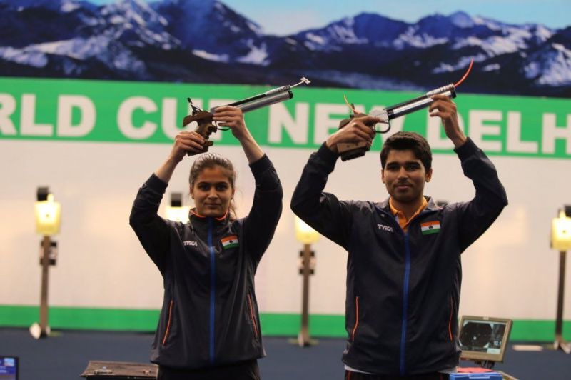 Manu Bhaker (L) and Saurabh Chaudhary (R)