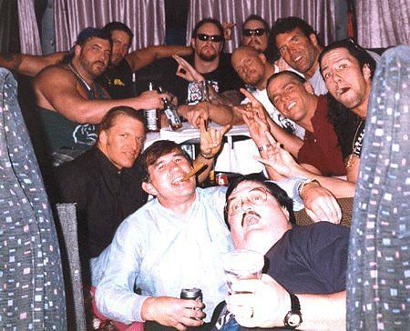 Shawn Michaels and some well-known friends pose for a rare, candid photo [Pic - Sean Waltman]