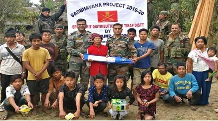 The army distributing the sports goods (Image credits - Arunachal24)