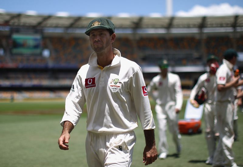 First Test - Australia v England: Day Five Ponting is seen talking to Tendulkar and Harbhajan