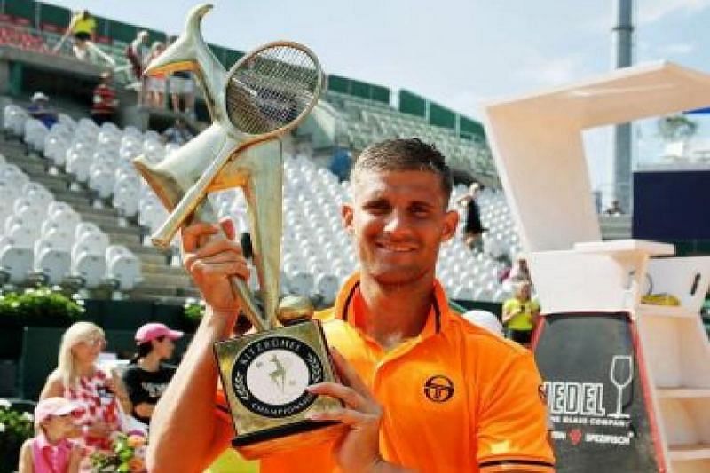 Martin Klizan lifts his 6th singles title at 2018 Kitzbuhel