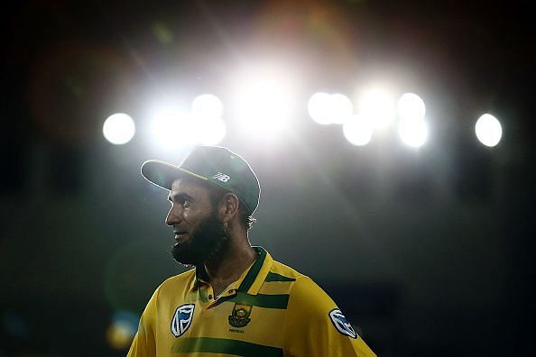 5 cricketers who played Under-19 and international cricket for two different countries
