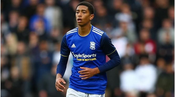 Manchester United Transfer News: Red Devils target Jude Bellingham agrees terms with Borussia Dortmund