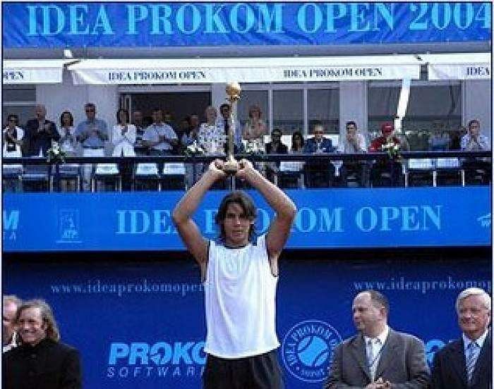 Nadal lifts his 1st career singles title at the 2004 Sopot Open