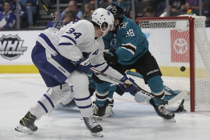 Sharks beat Maple Leafs 5-2 for 3rd straight win