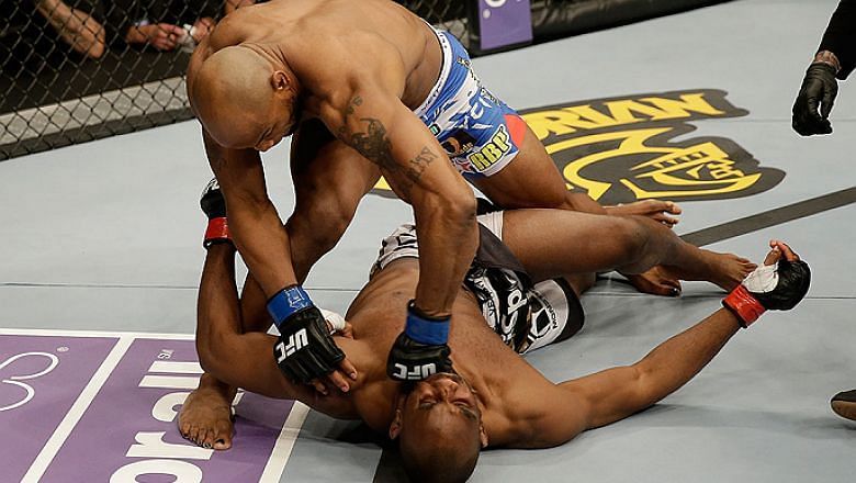Romero debuted in the UFC with a knockout of Clifford Starks
