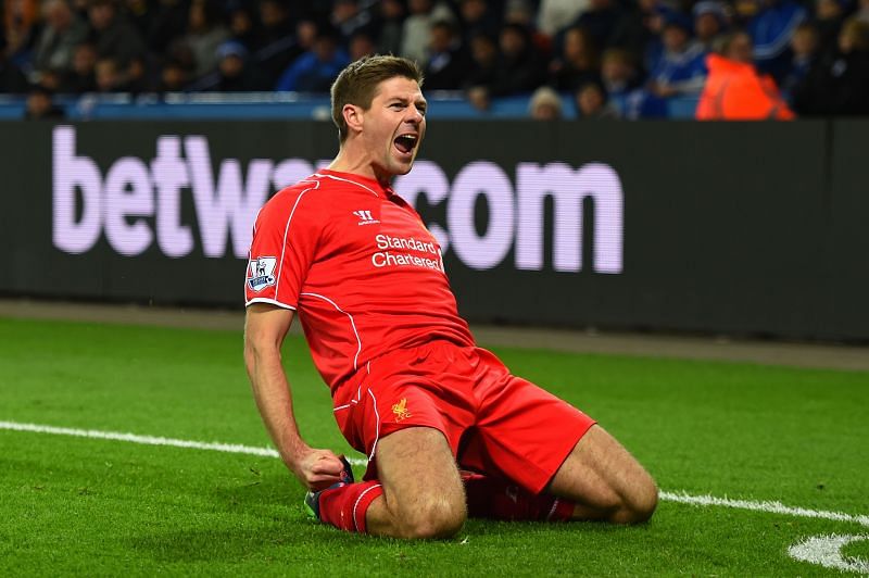 Steven Gerrard chose to remain with Liverpool rather than move to Chelsea