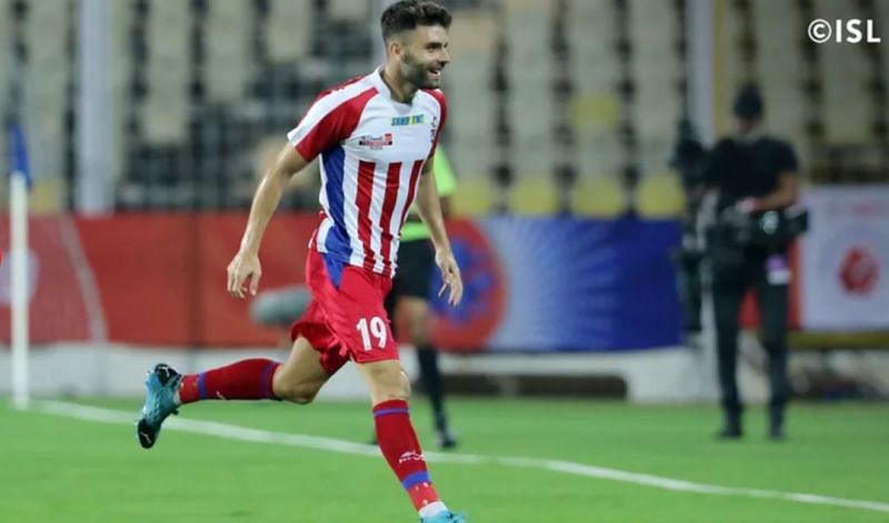 Javi Hernandez found the perfect night to score the first two goals of his ISL career