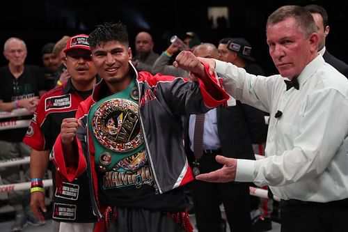 Mikey Garcia v Jessie Vargas