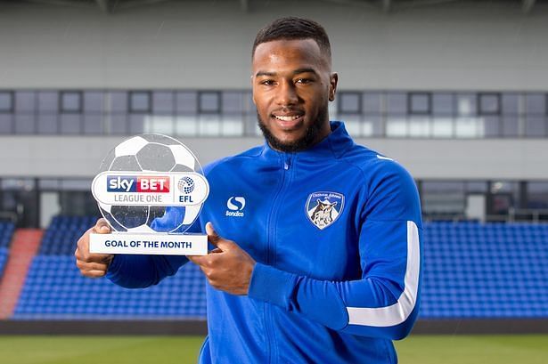 Nazon receiving Goal of the Month award in English third tier (Photo: Twitter)
