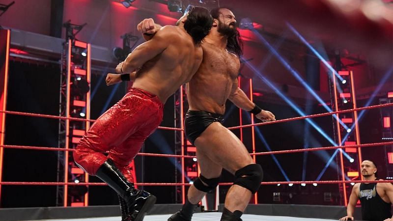 Did WWE hint at a future feud for the WWE Championship on this week&#039;s RAW?
