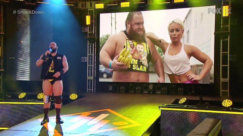 Why were Otis and Mandy Rose not on SmackDown this week?